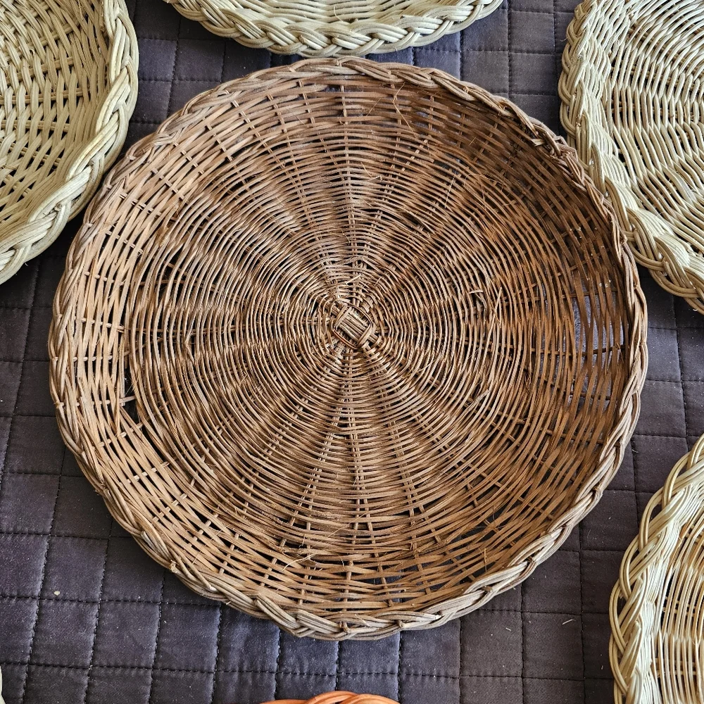 Collection 9-Piece Handcrafted Woven Wicker Boho Wall Decor Colorful Home Deco - Picture 4 of 5